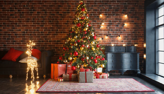 All things Christmas – Ideas for trees, gifts, and more