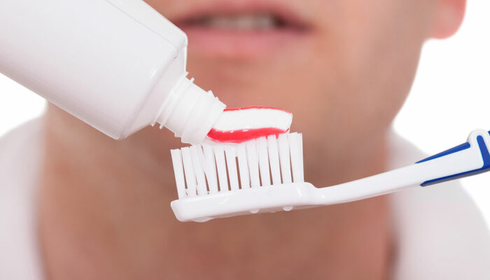 How to choose the best toothpaste for healthy gums